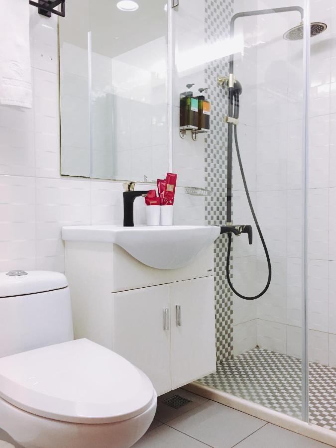 Talmud Hotel Gongyuan Taichung Bagian luar foto